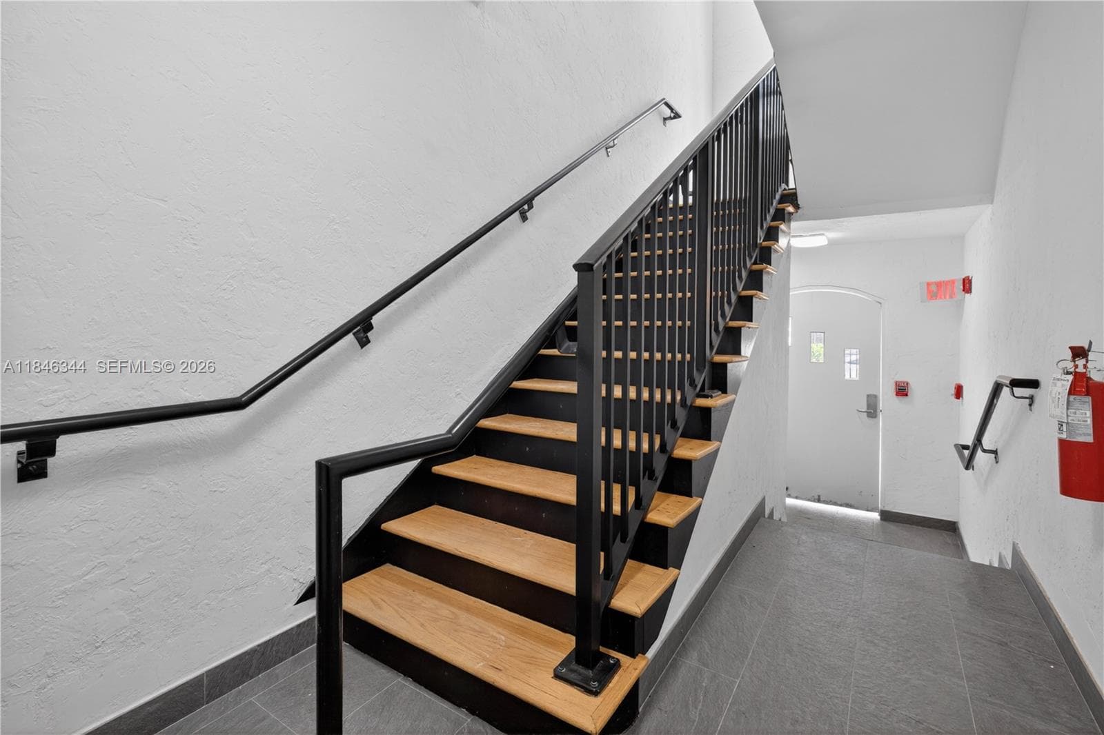 A11846344 — Miami Beach — 29