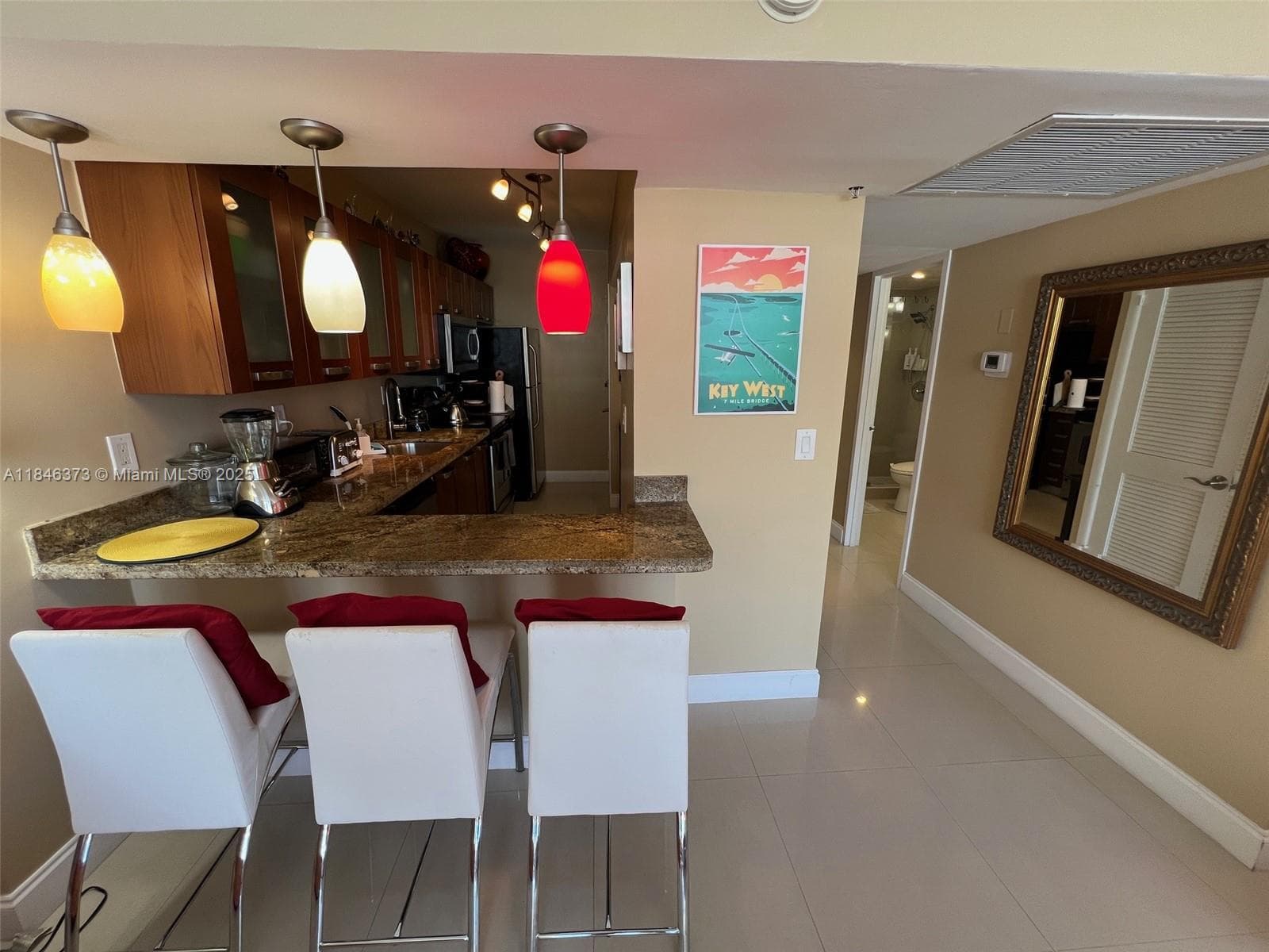 A11846373 — Miami Beach — 16