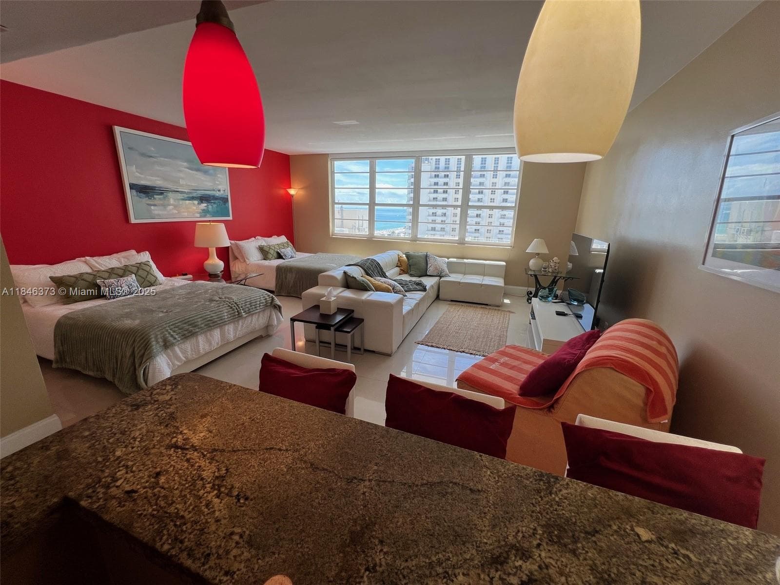 A11846373 — Miami Beach — 12