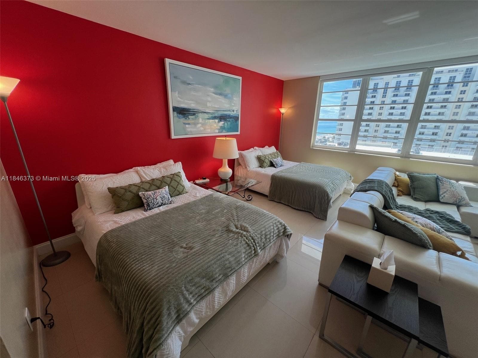 A11846373 — Miami Beach — 20