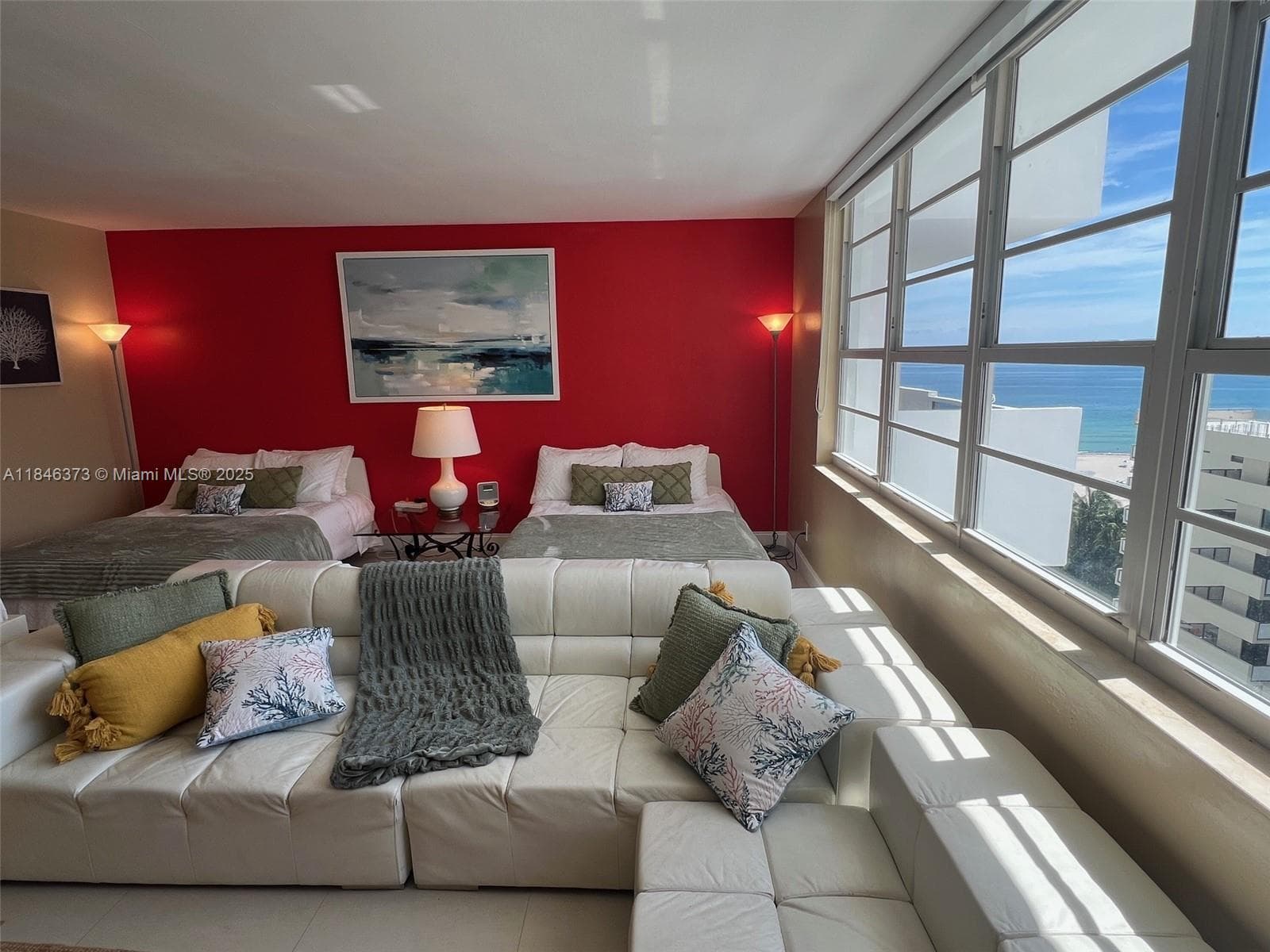 A11846373 — Miami Beach — 10