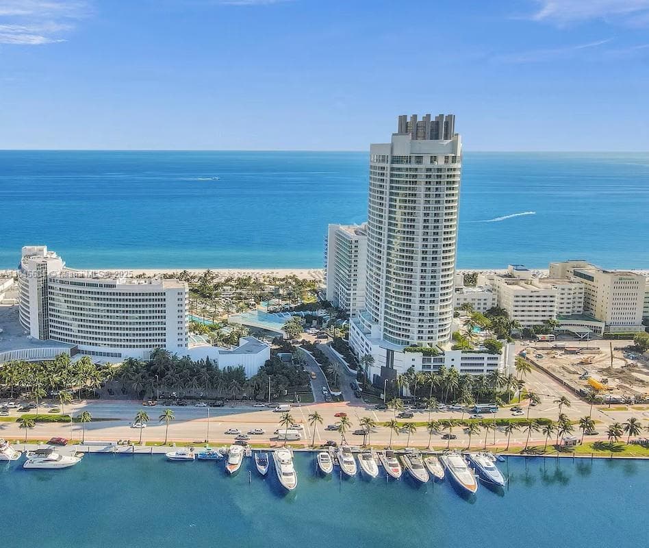 A11846684 — Miami Beach
