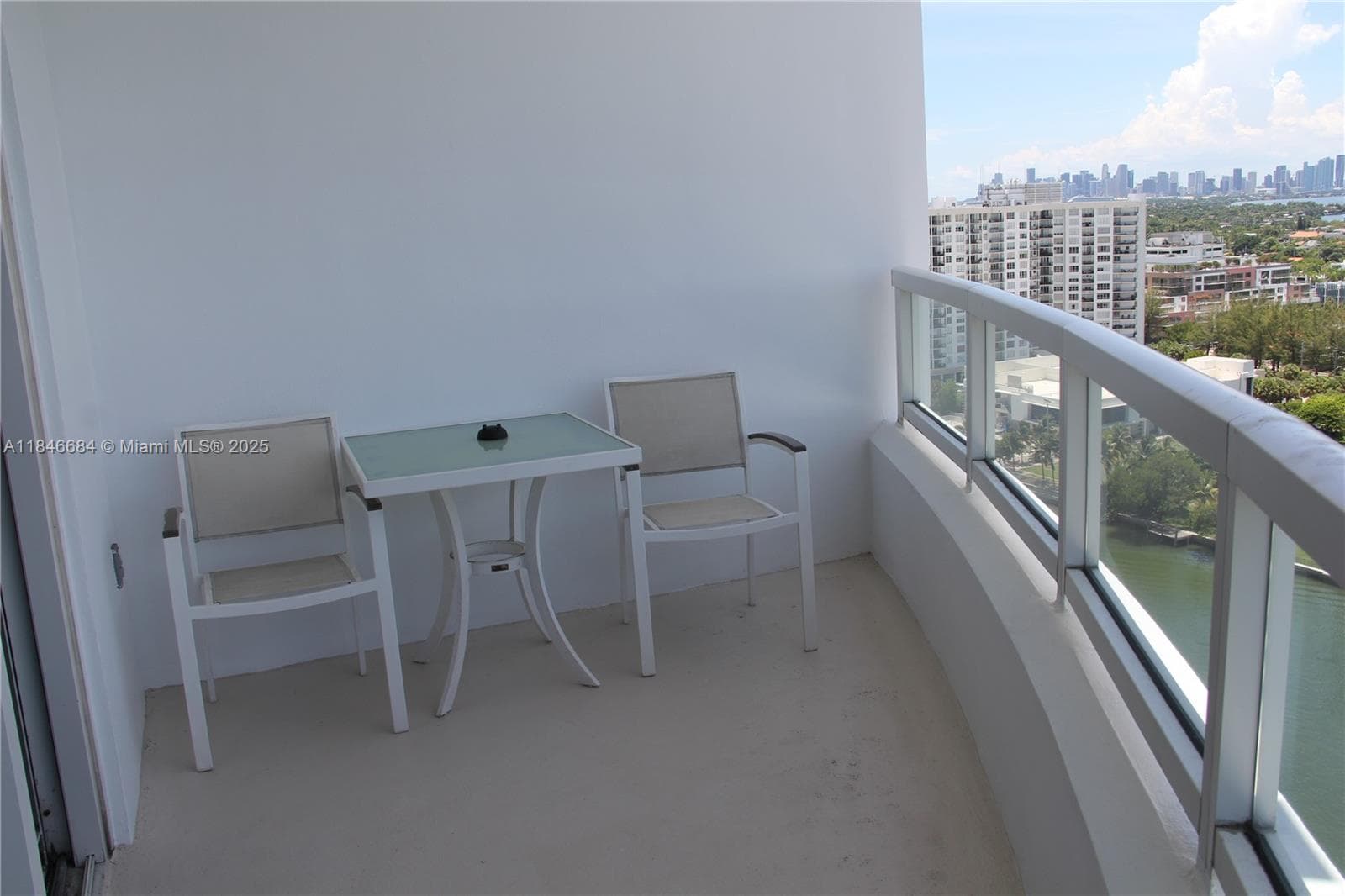 A11846684 — Miami Beach — 34