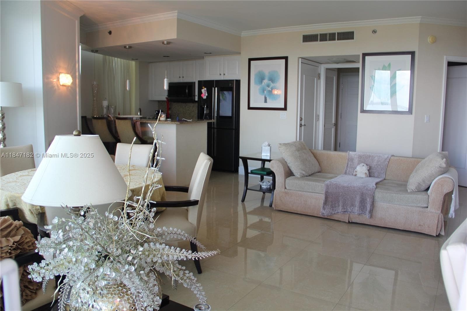 A11847182 — Miami Beach — 6