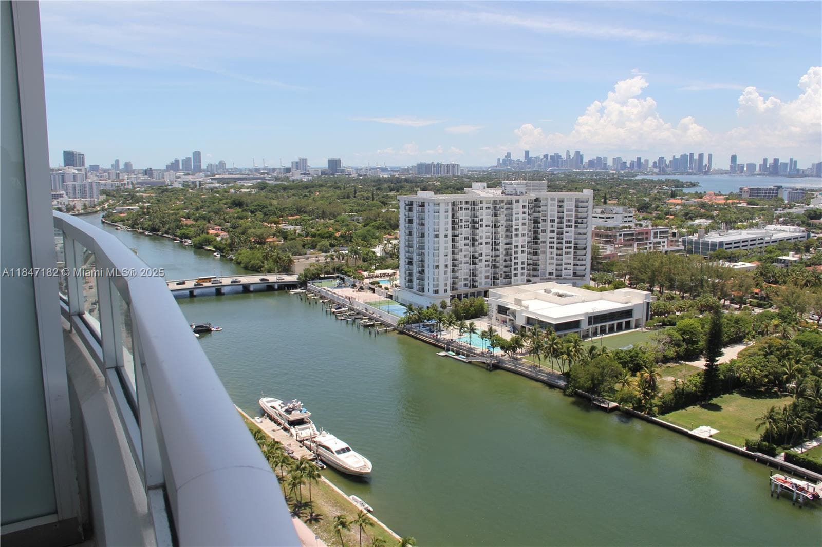 A11847182 — Miami Beach — 42