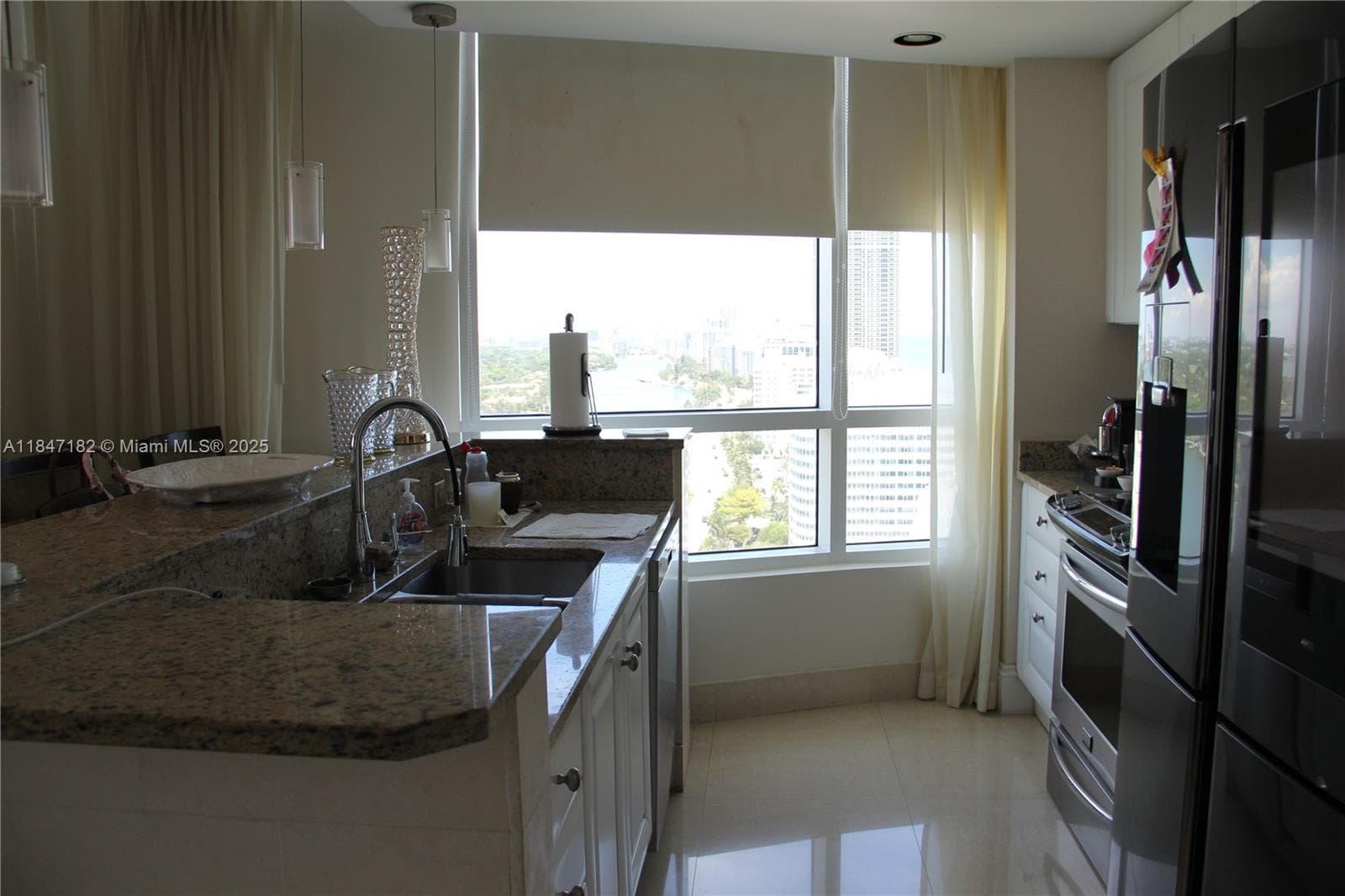 A11847182 — Miami Beach — 12