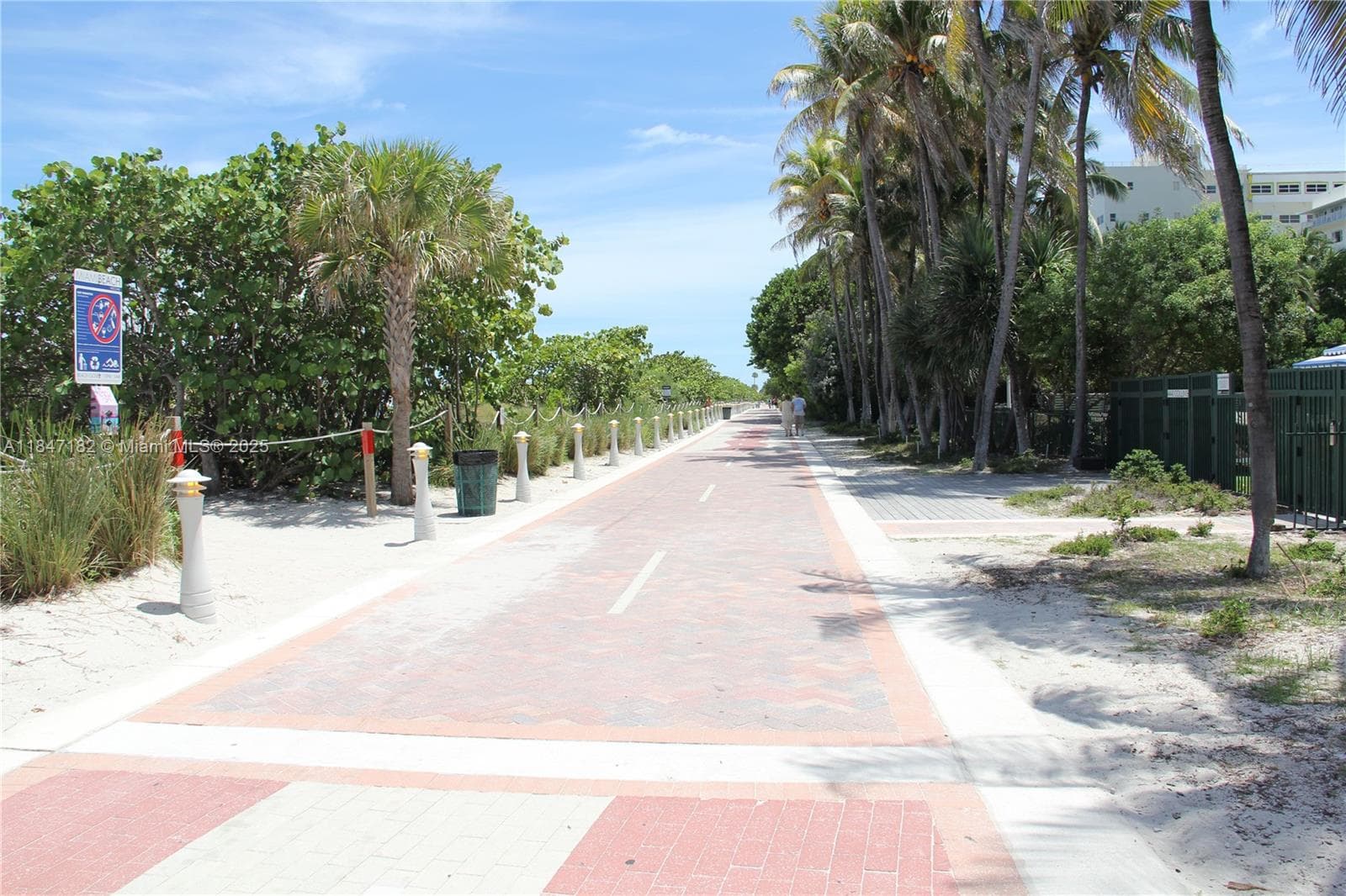 A11847182 — Miami Beach — 53