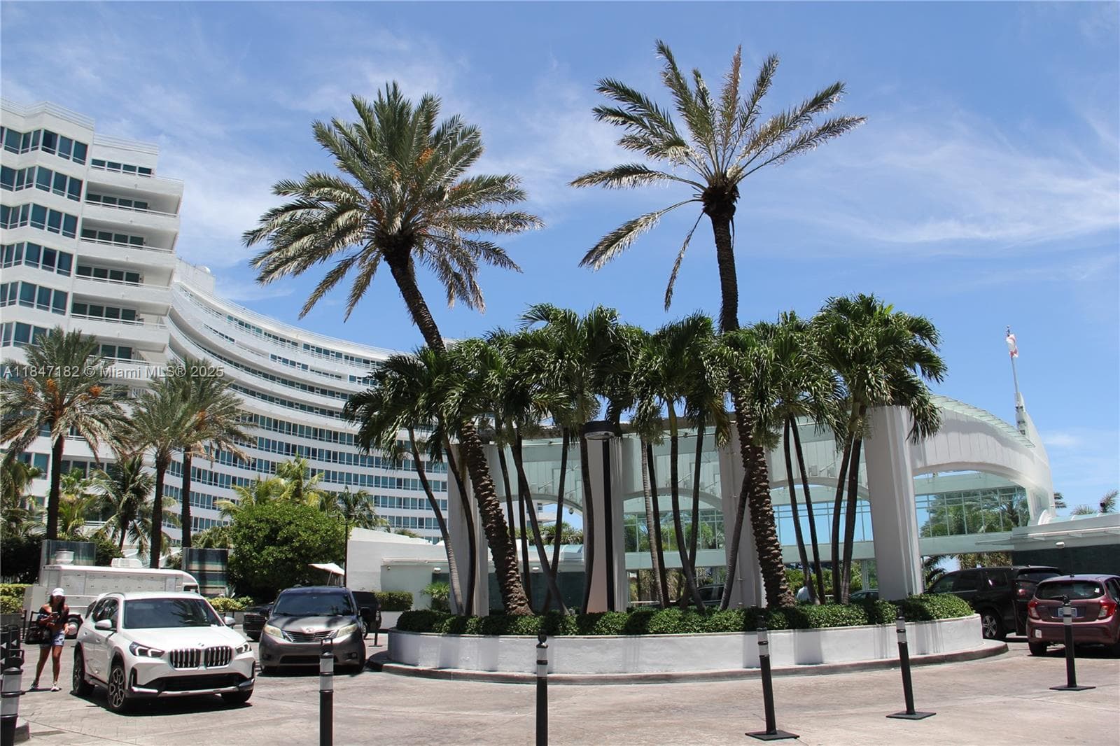 A11847182 — Miami Beach — 94