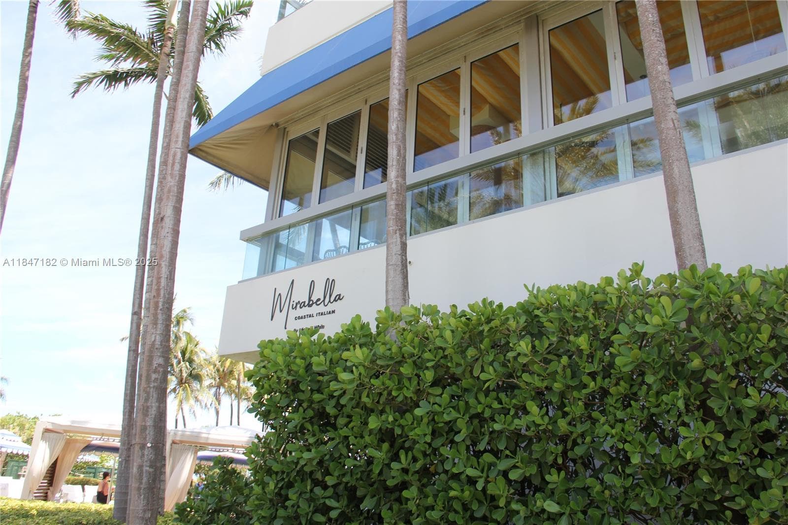 A11847182 — Miami Beach — 59