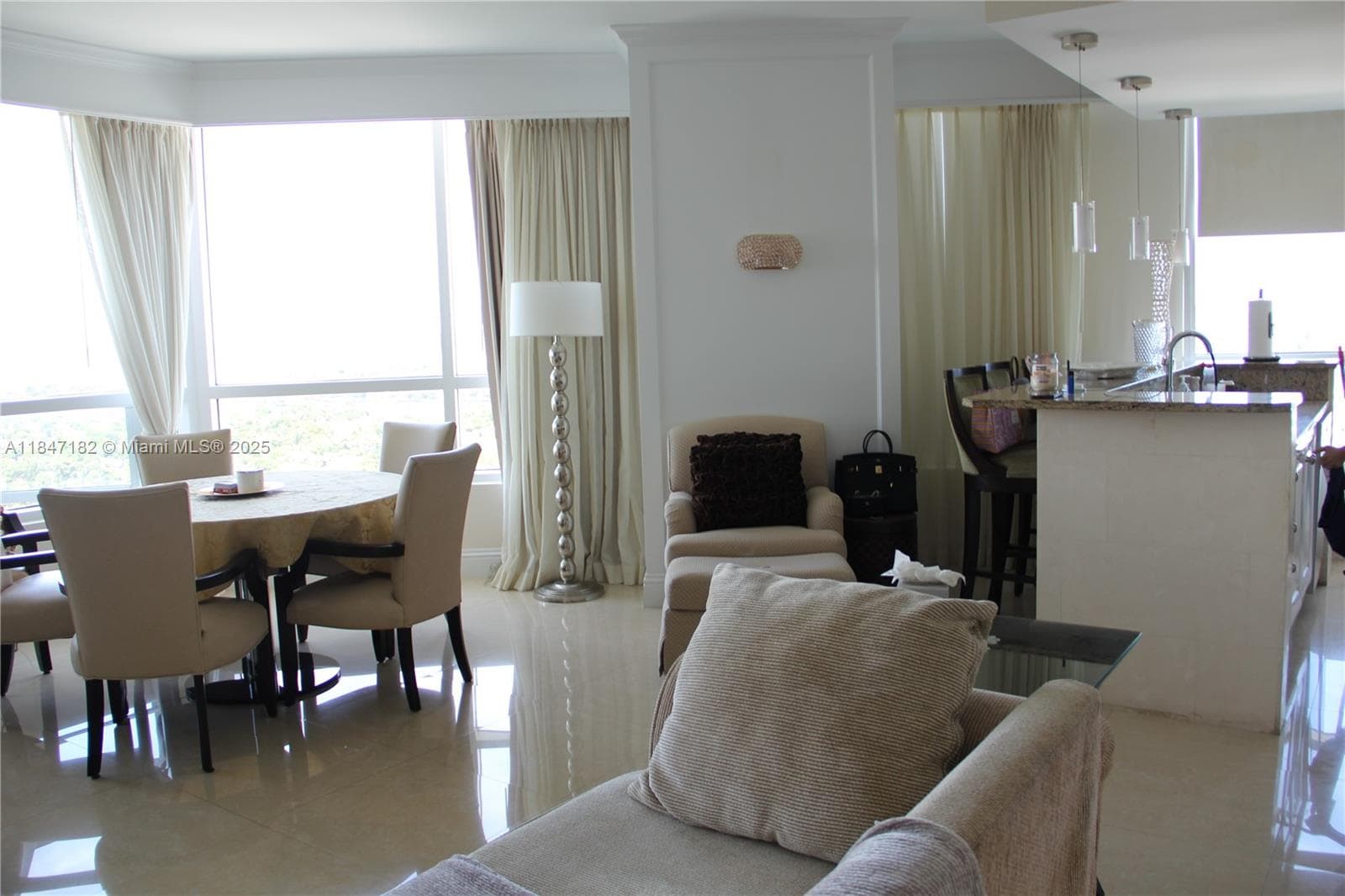 A11847182 — Miami Beach — 8