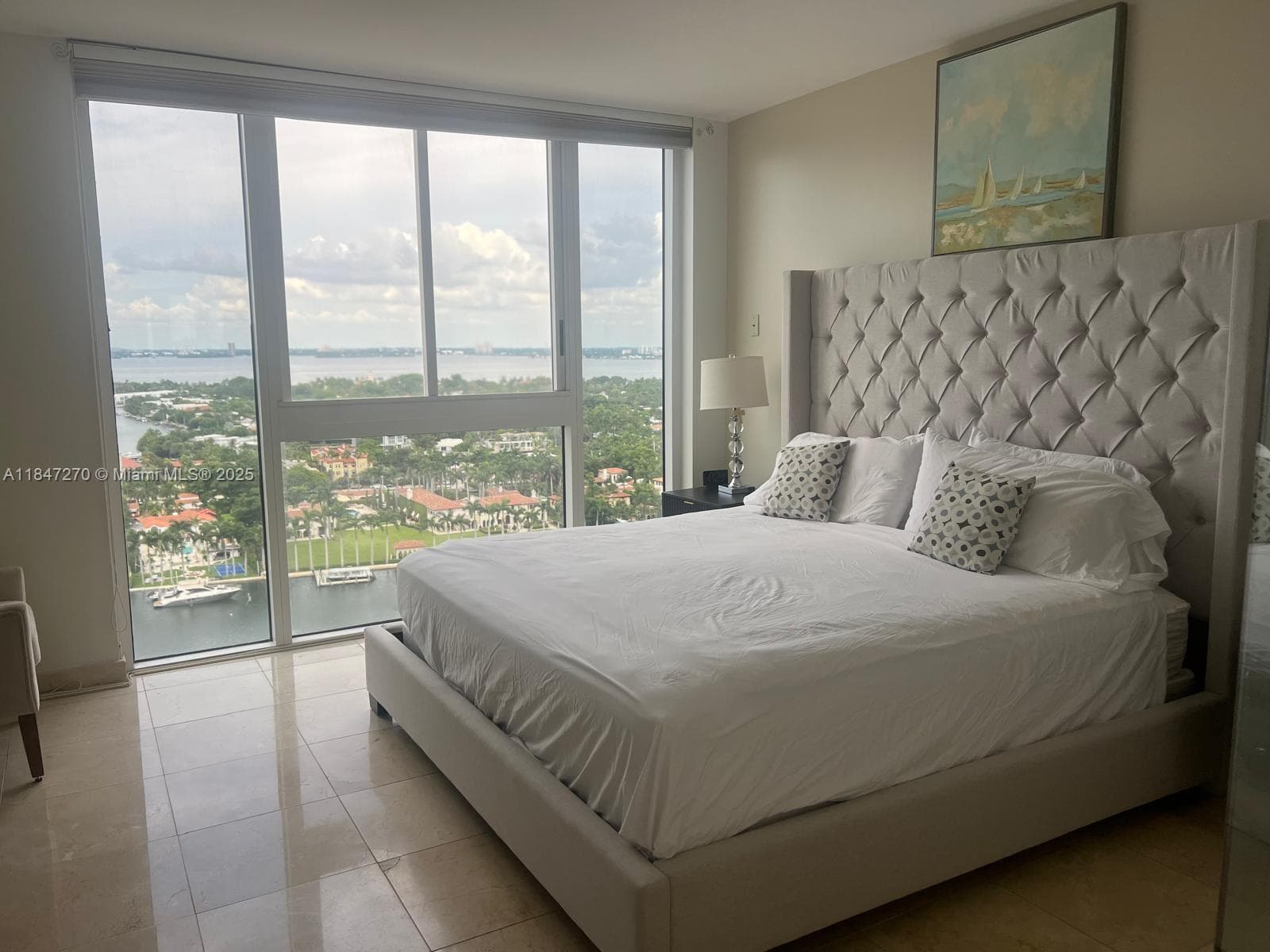 A11847270 — Miami Beach — 15
