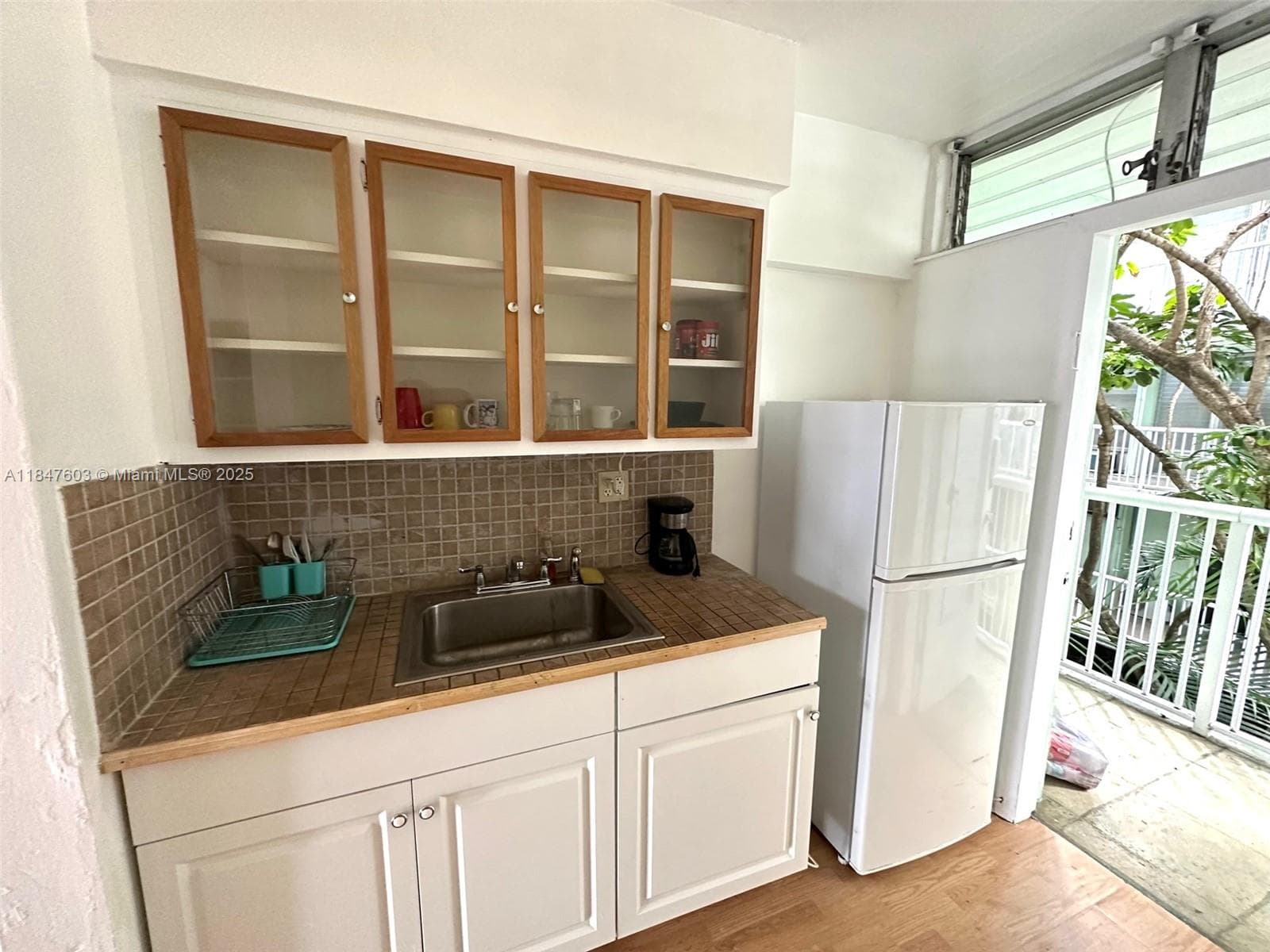 A11847603 — Miami Beach — 3
