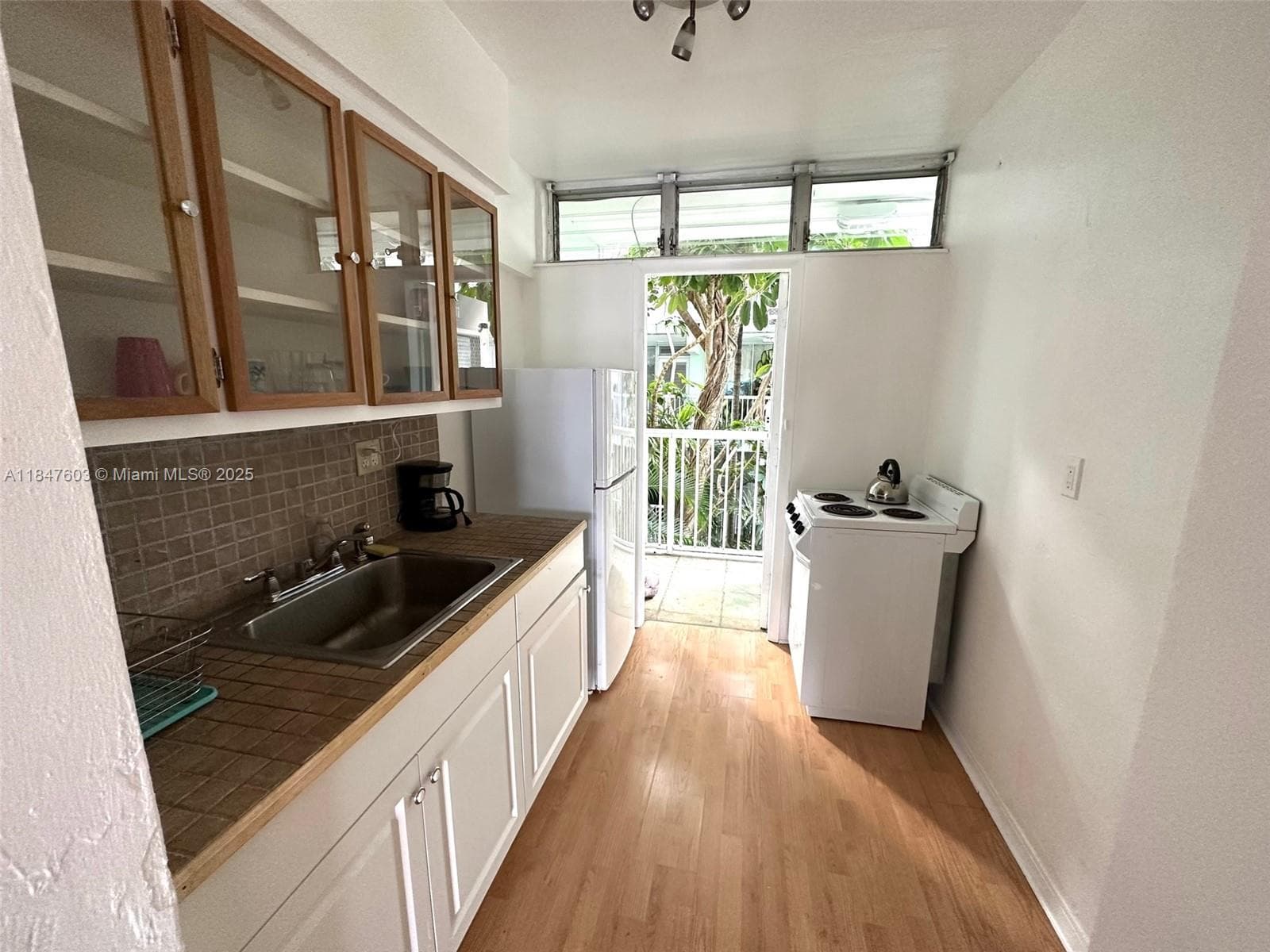 A11847603 — Miami Beach — 5
