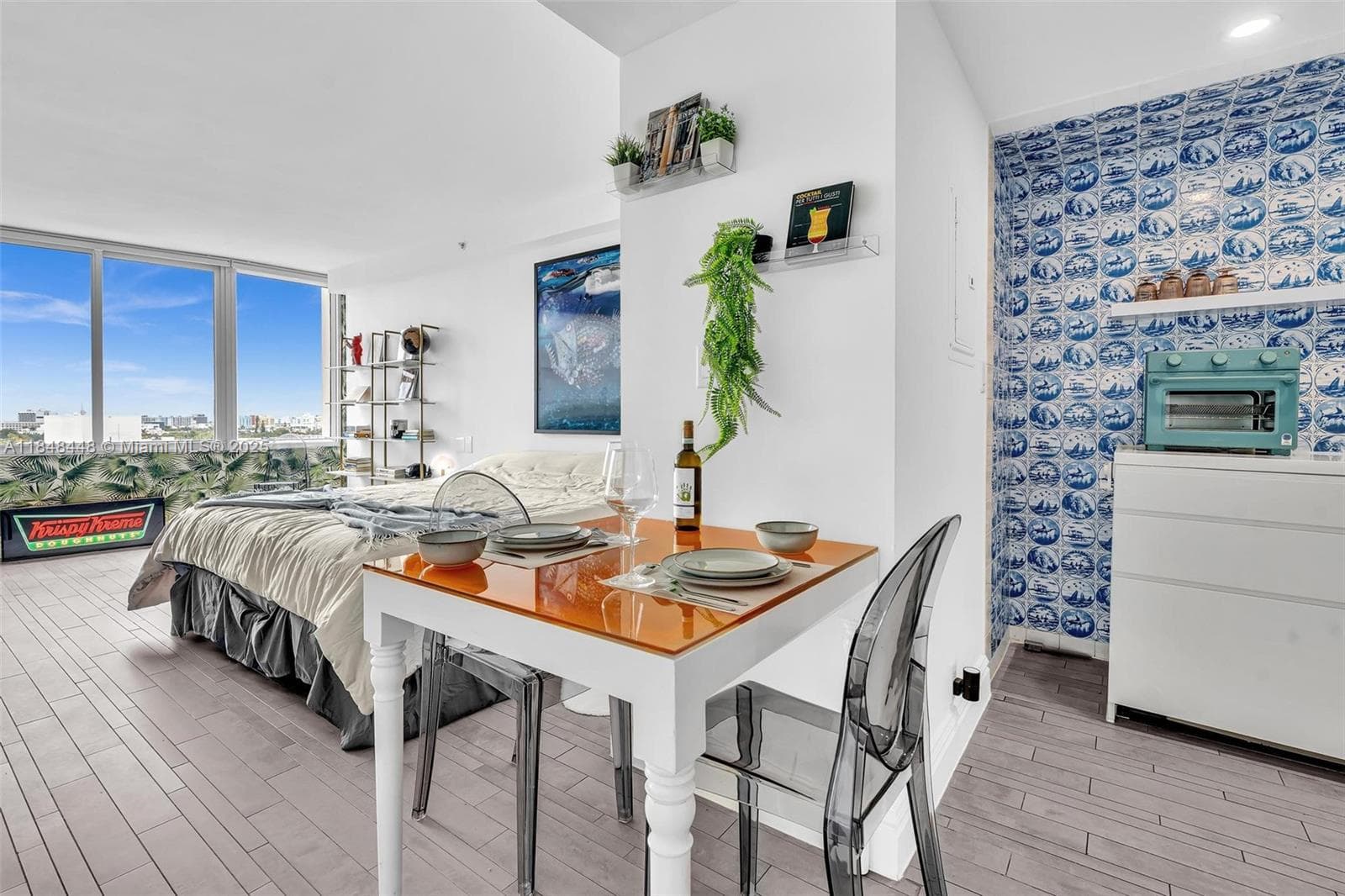 A11848448 — Miami Beach — 14