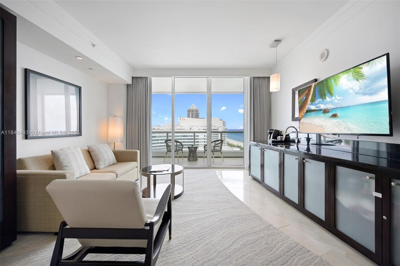 A11848493 — Miami Beach — 13