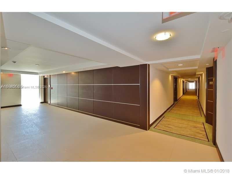 A11848625 — Miami Beach — 4
