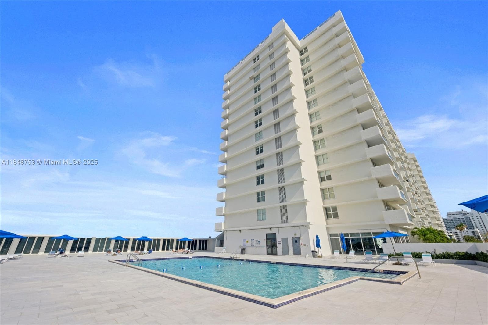 A11848753 — Miami Beach — 22