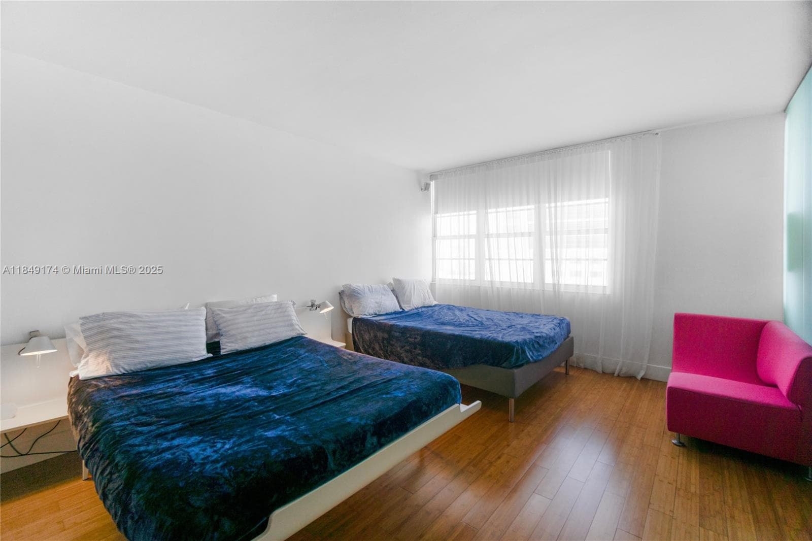 A11849174 — Miami Beach — 13