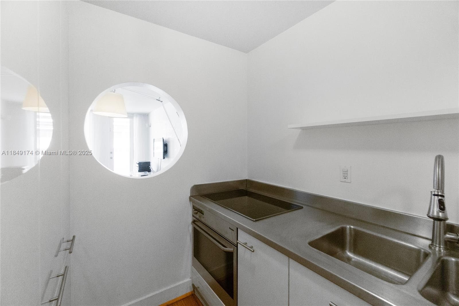 A11849174 — Miami Beach — 10