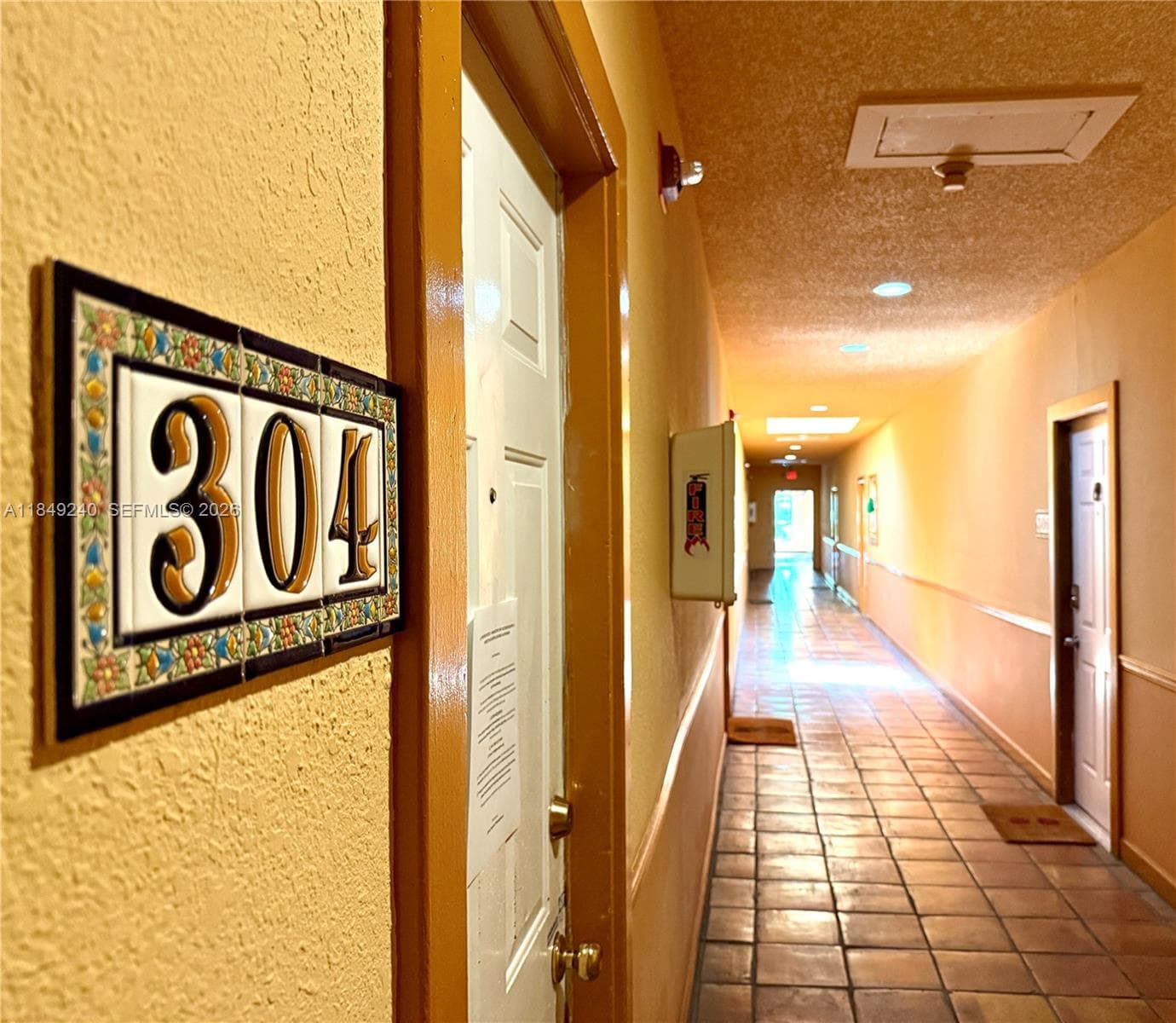A11849240 — Miami Beach — 18