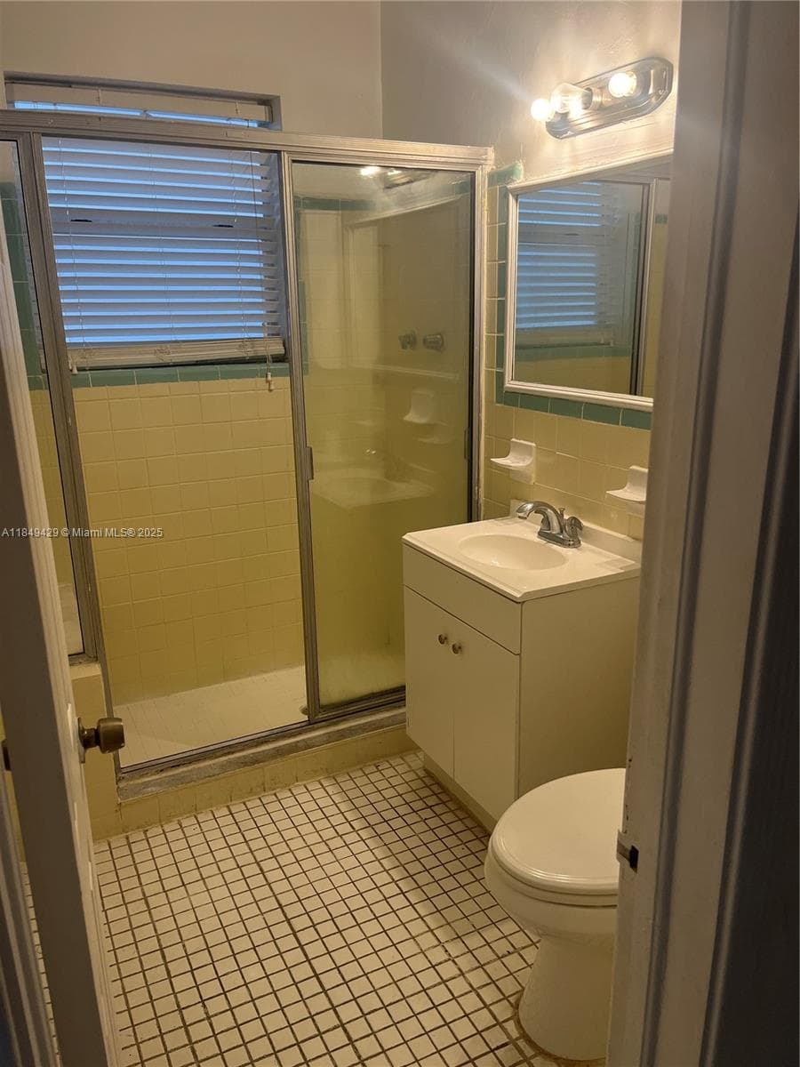 A11849429 — Miami Beach — 13