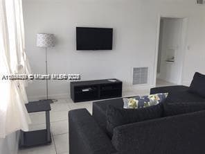 A11849429 — Miami Beach — 3