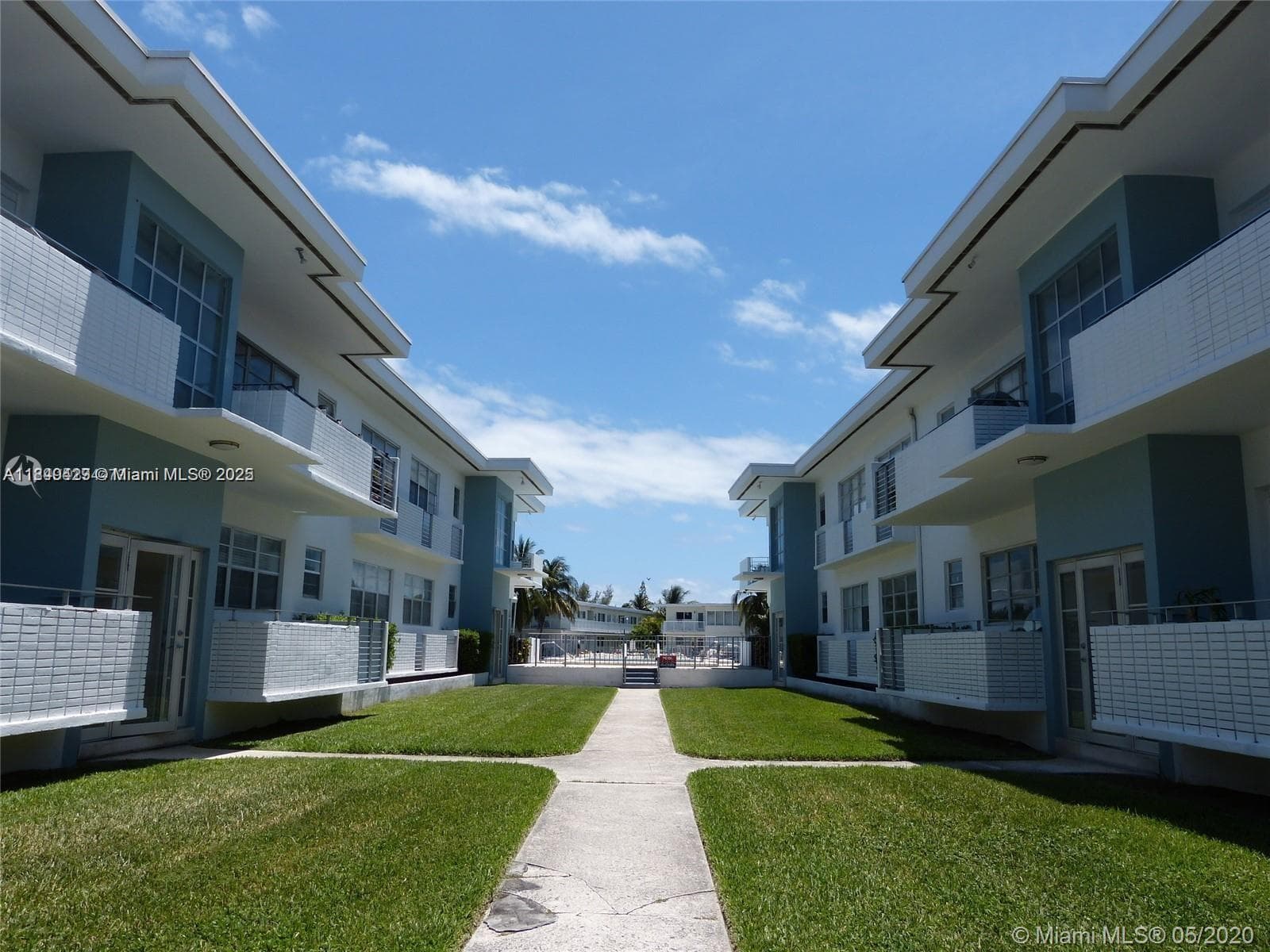 A11849429 — Miami Beach