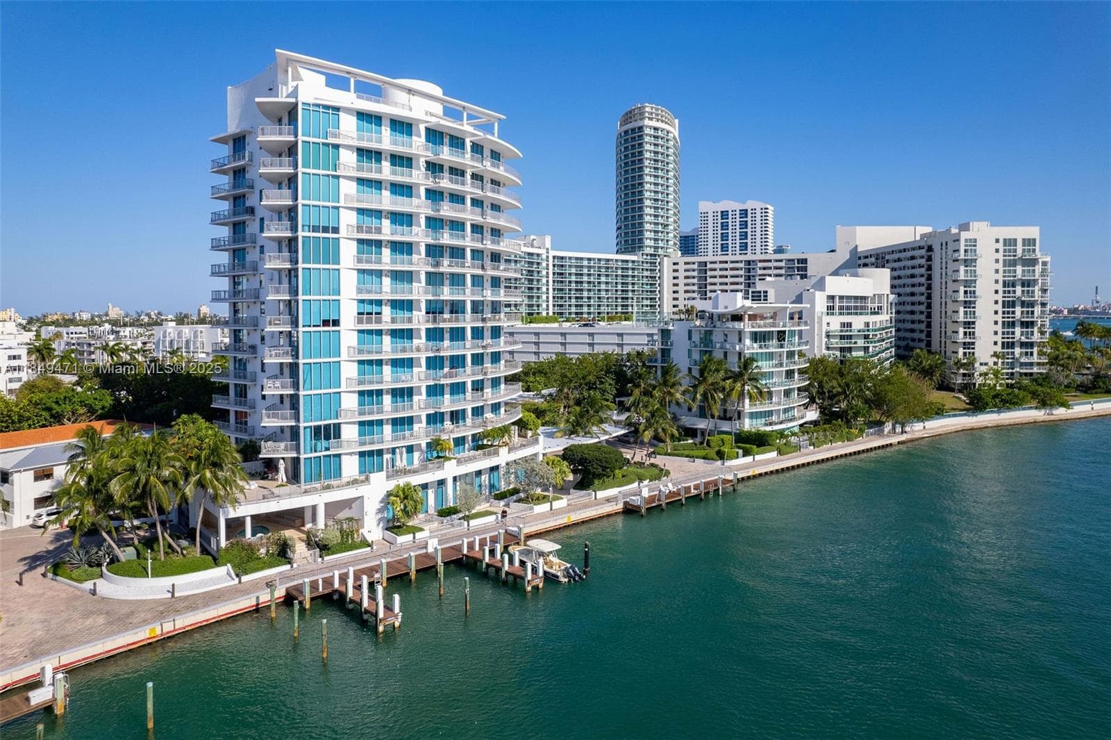 A11849471 — Miami Beach — 57