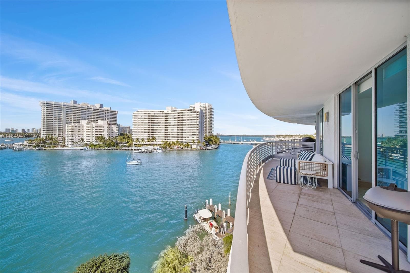 A11849471 — Miami Beach — 3