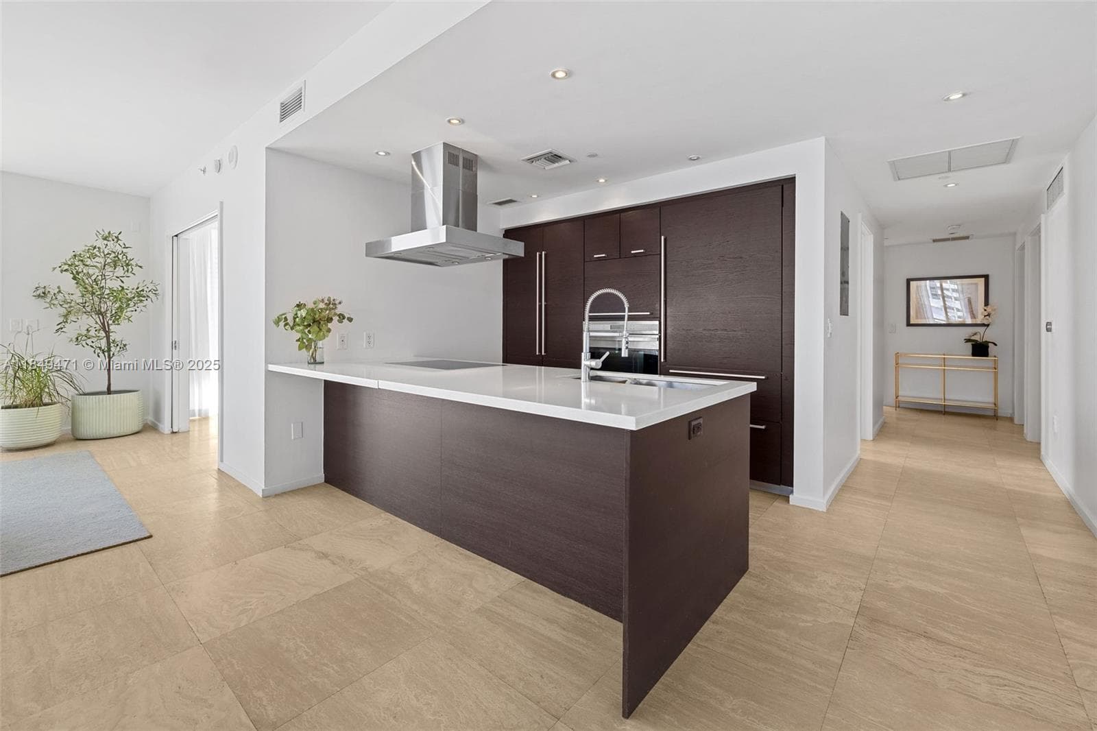 A11849471 — Miami Beach — 14