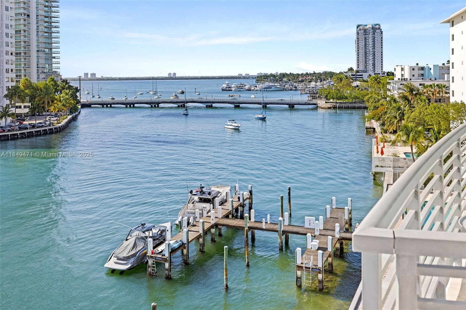 A11849471 — Miami Beach — 44