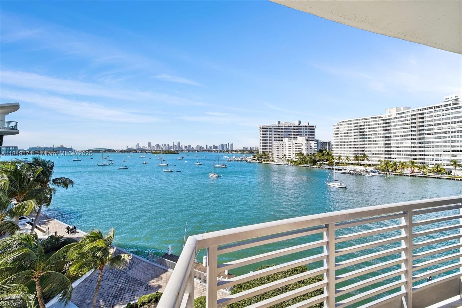 A11849471 — Miami Beach — 39