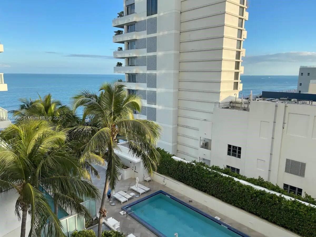 A11849665 — Miami Beach — 8