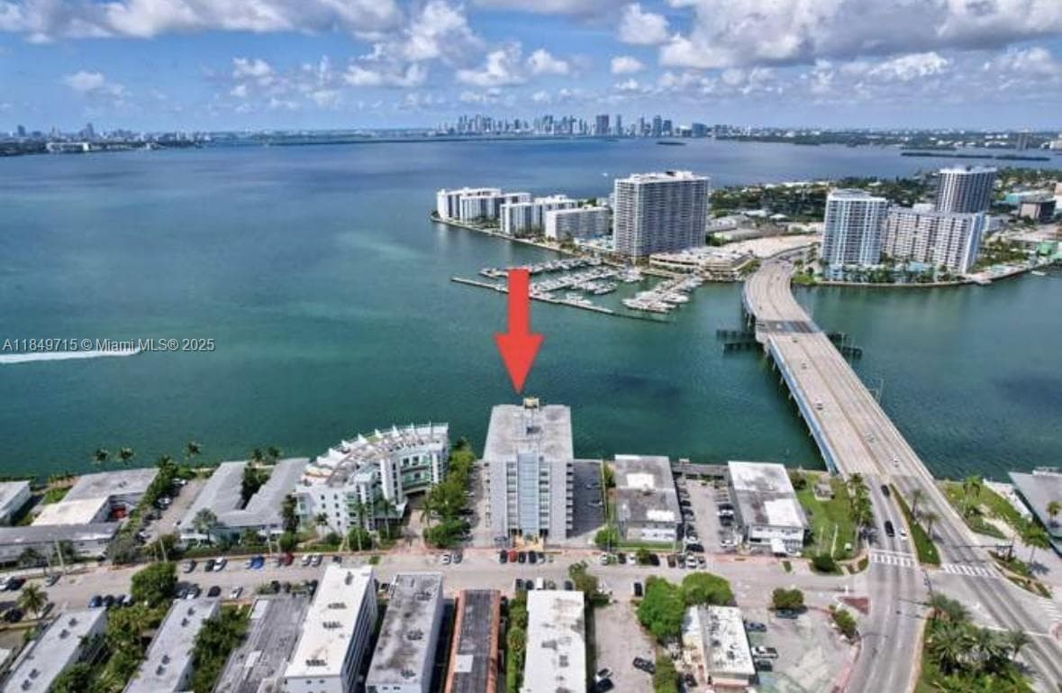 A11849715 — Miami Beach — 2