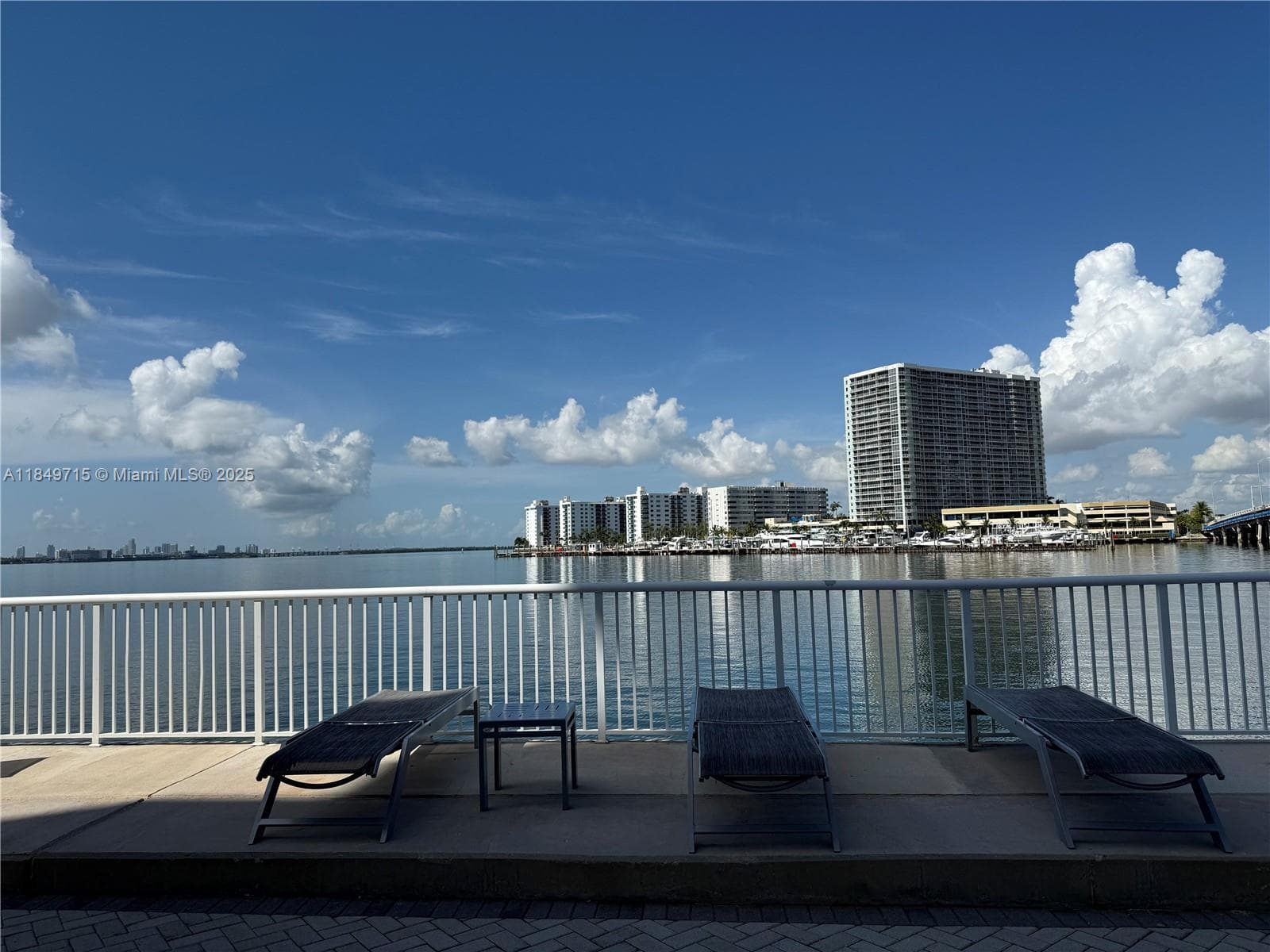 A11849715 — Miami Beach — 32