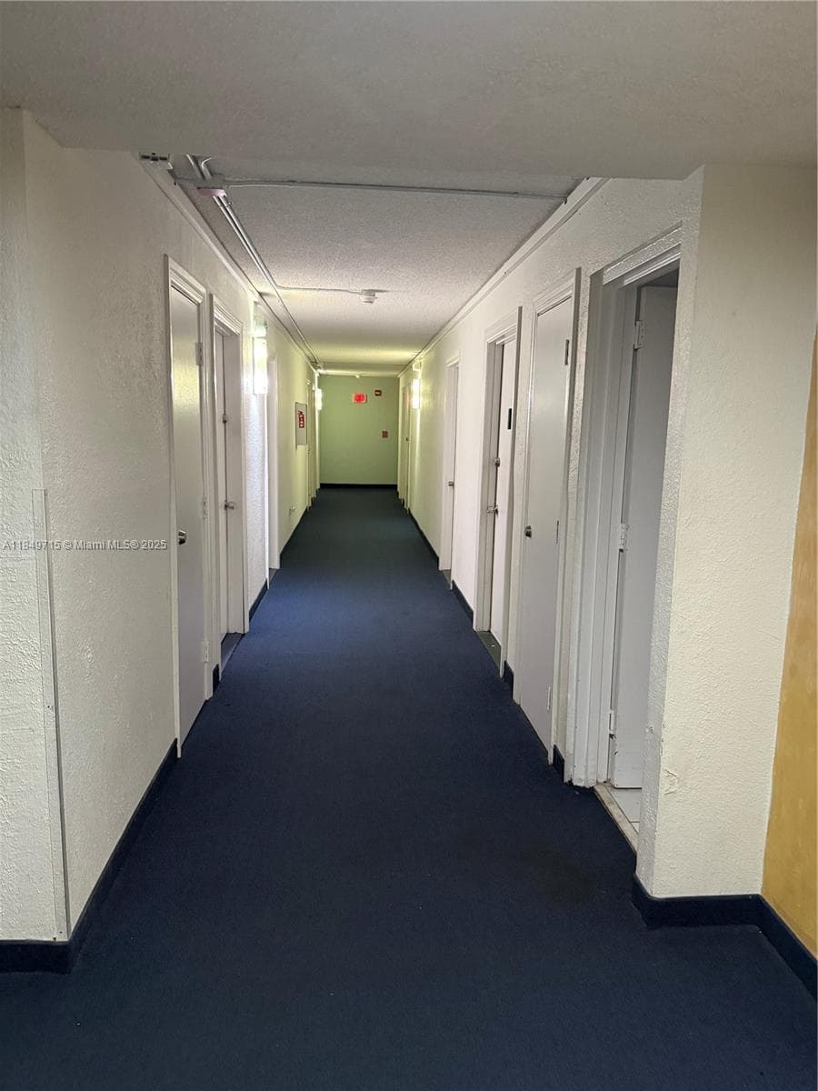 A11849715 — Miami Beach — 34