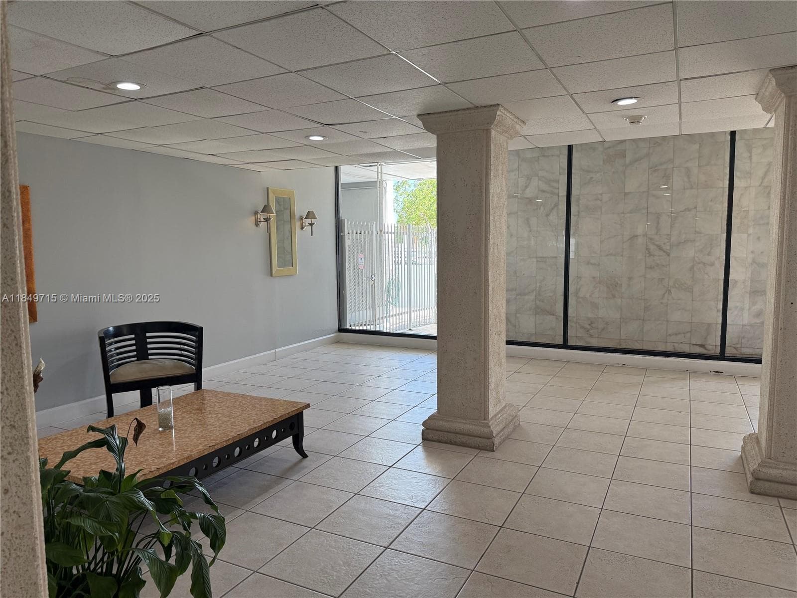 A11849715 — Miami Beach — 37