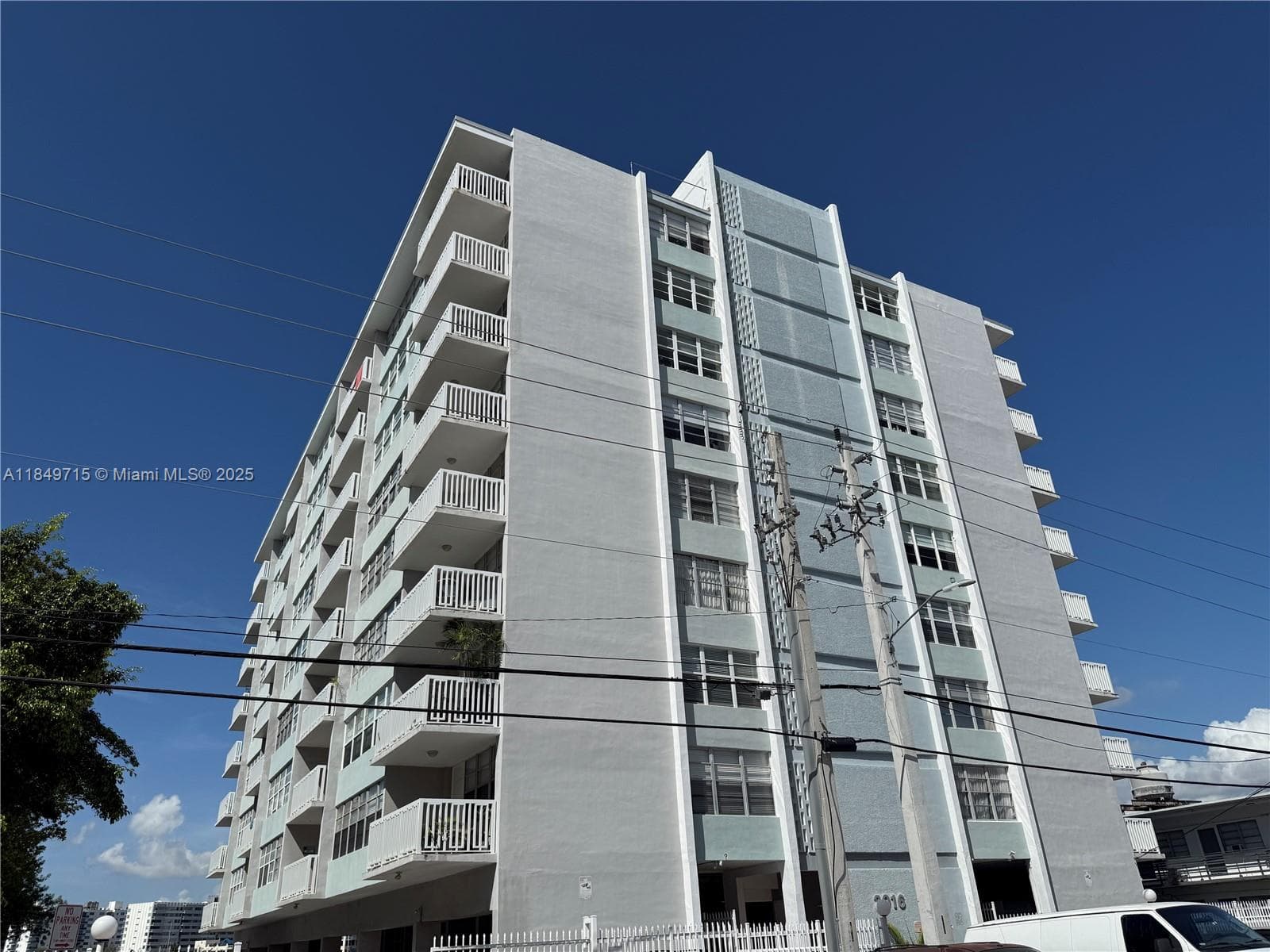 A11849715 — Miami Beach — 40