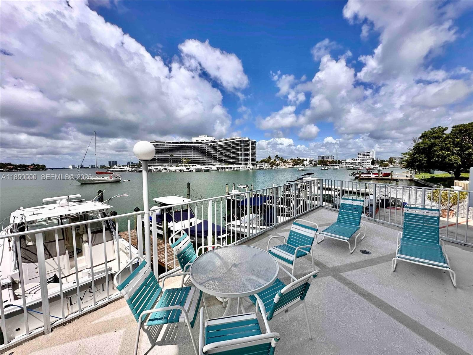 A11850550 — Miami Beach — 13