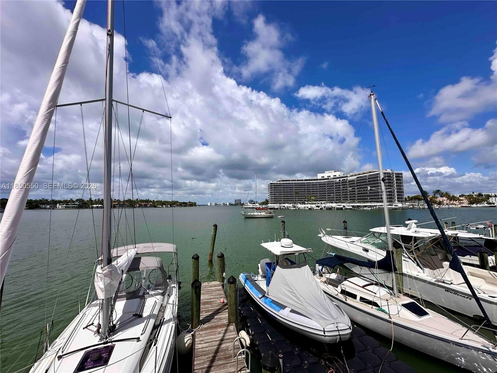 A11850550 — Miami Beach — 12