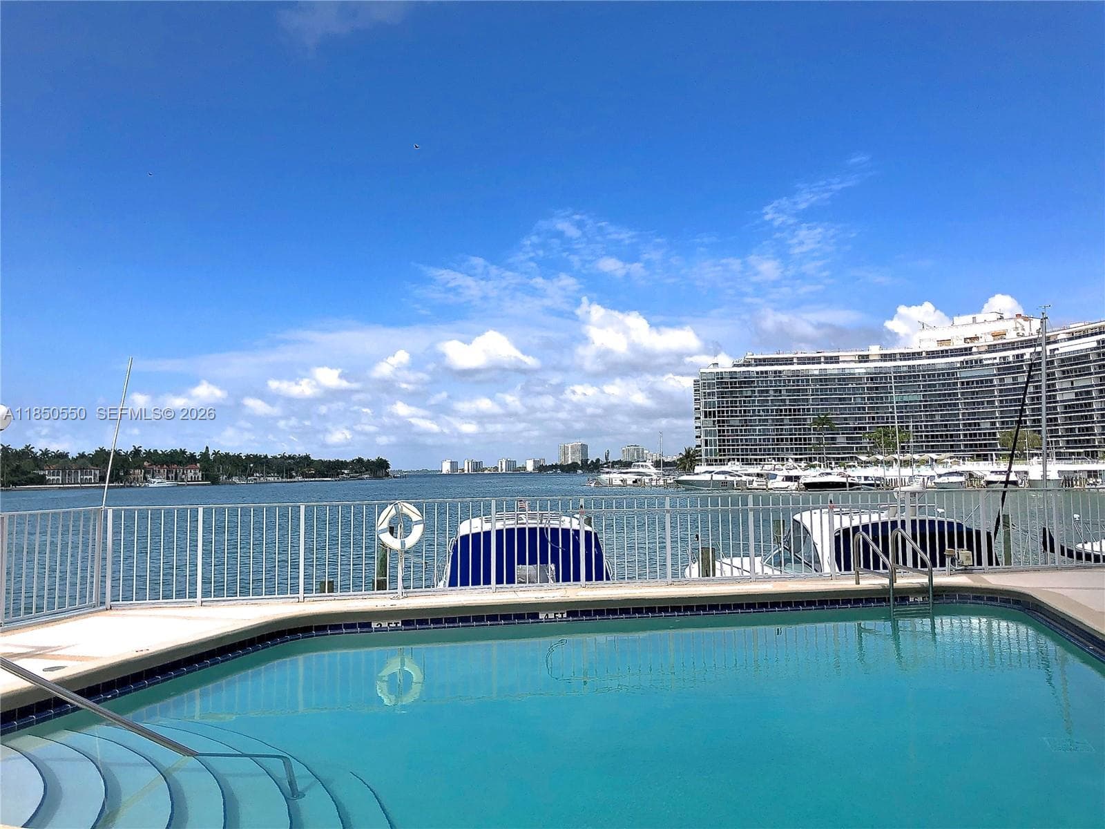 A11850550 — Miami Beach — 11