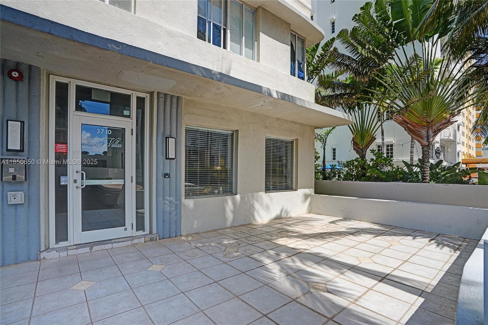 A11850650 — Miami Beach — 3