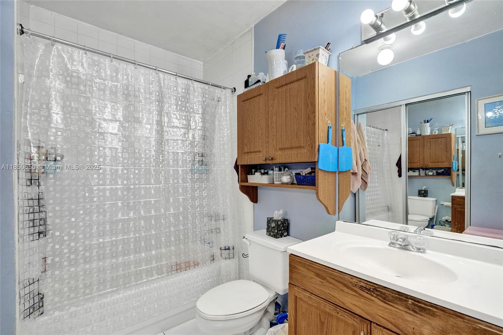A11850650 — Miami Beach — 9