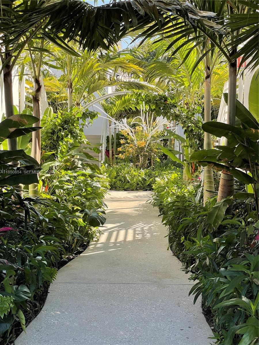A11850854 — Miami Beach — 10