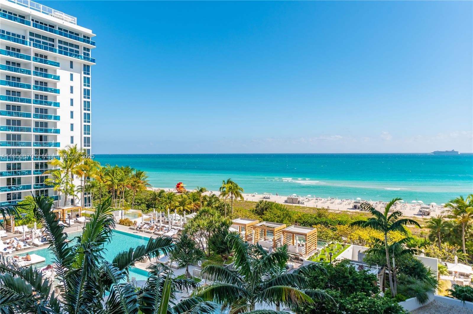 A11850870 — Miami Beach