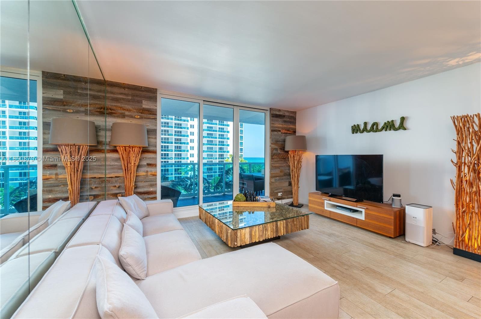A11850870 — Miami Beach — 4
