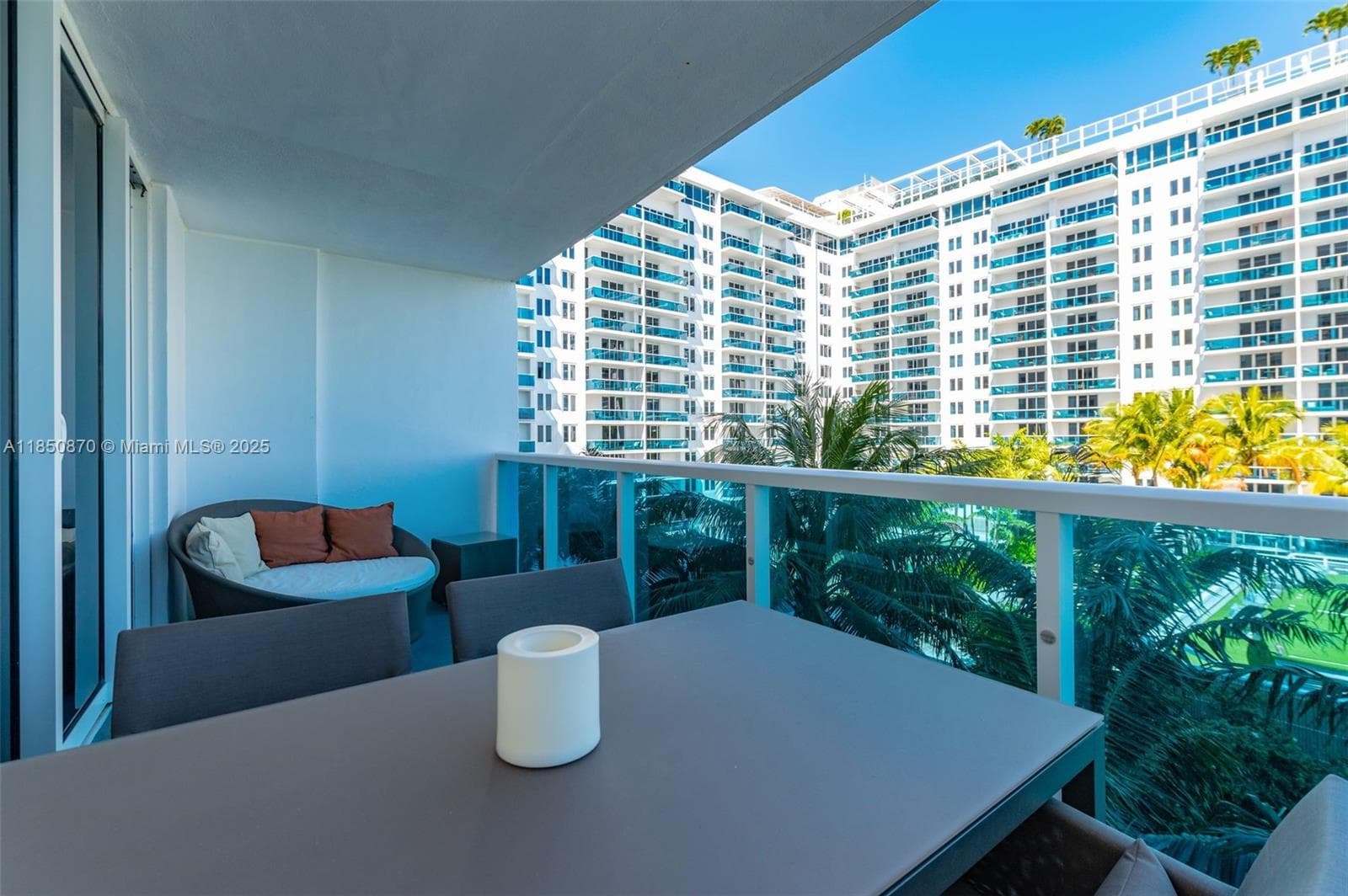 A11850870 — Miami Beach — 8