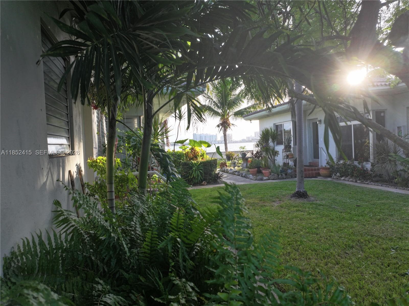 A11852415 — Miami Beach — 27