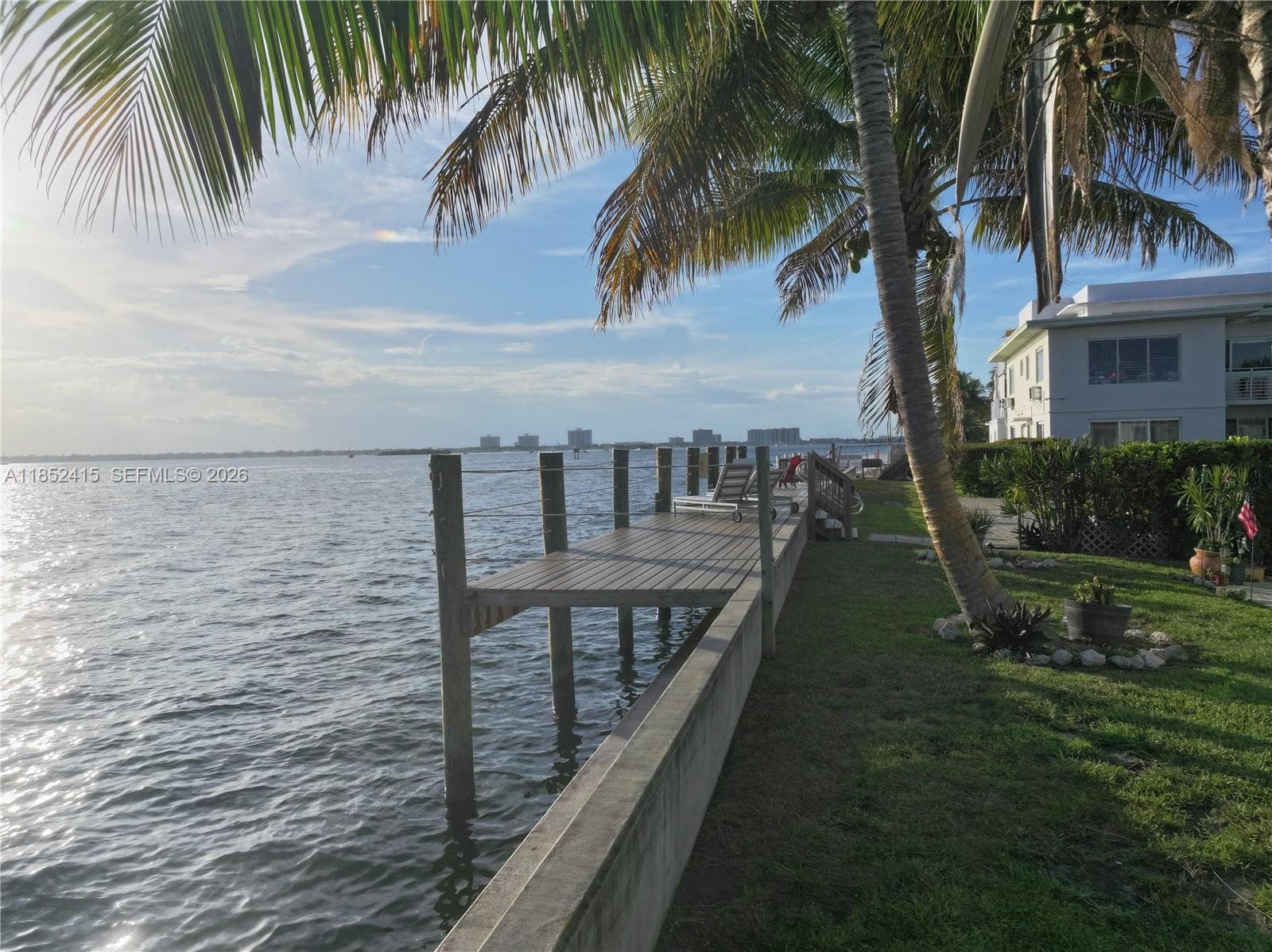 A11852415 — Miami Beach — 18