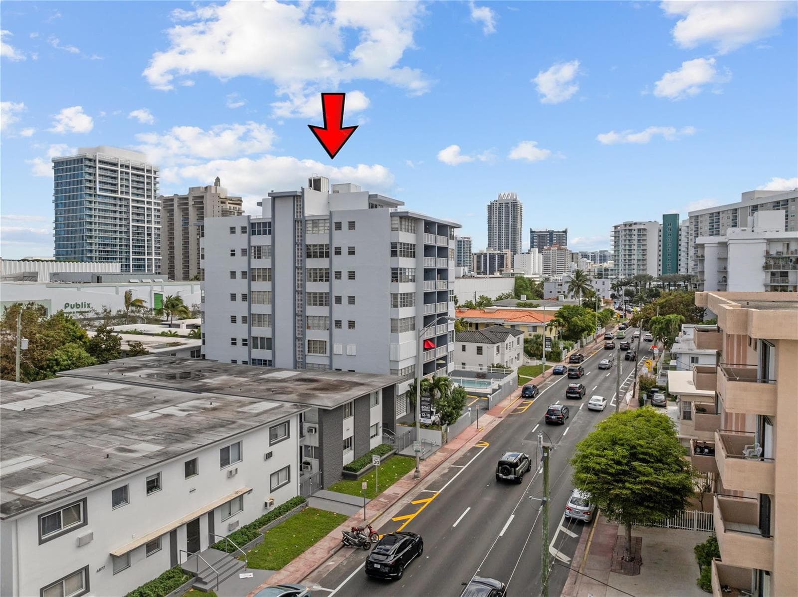 F10518830 — Miami Beach — 16